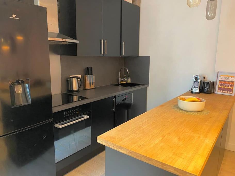 פריז Superbe Appartement Batignolles מראה חיצוני תמונה