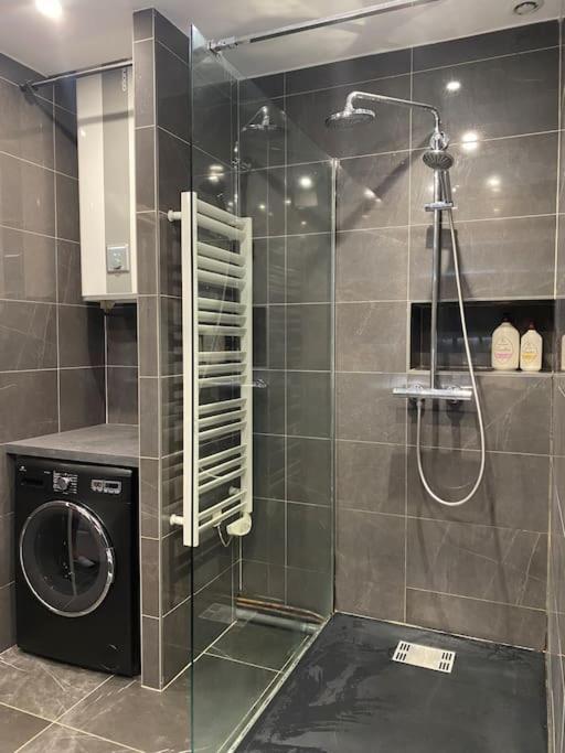 פריז Superbe Appartement Batignolles מראה חיצוני תמונה